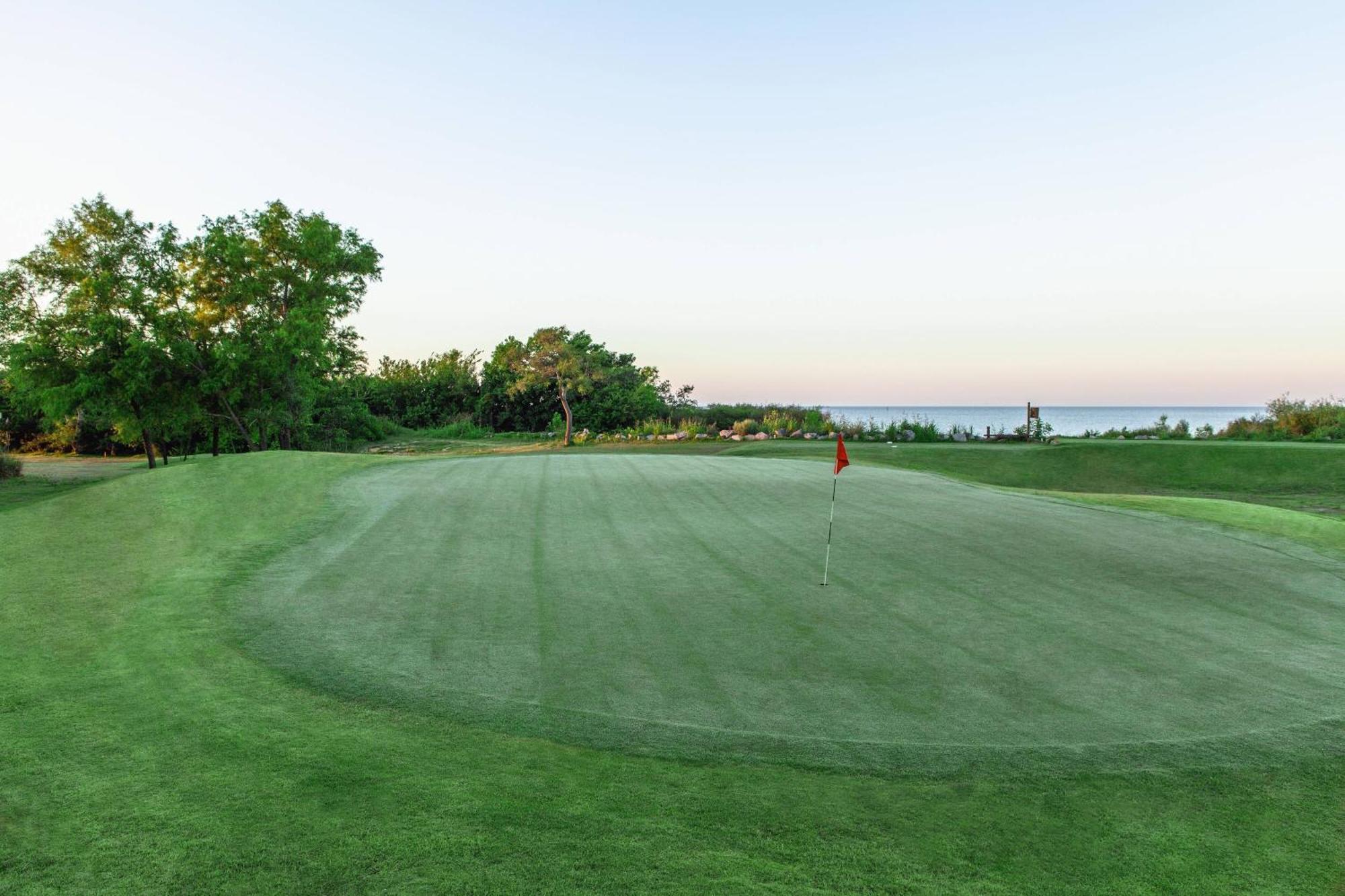Sheraton Colonia Golf & Spa Resort Colonia del Sacramento Extérieur photo The 18th green at the 2015 PGA Championship