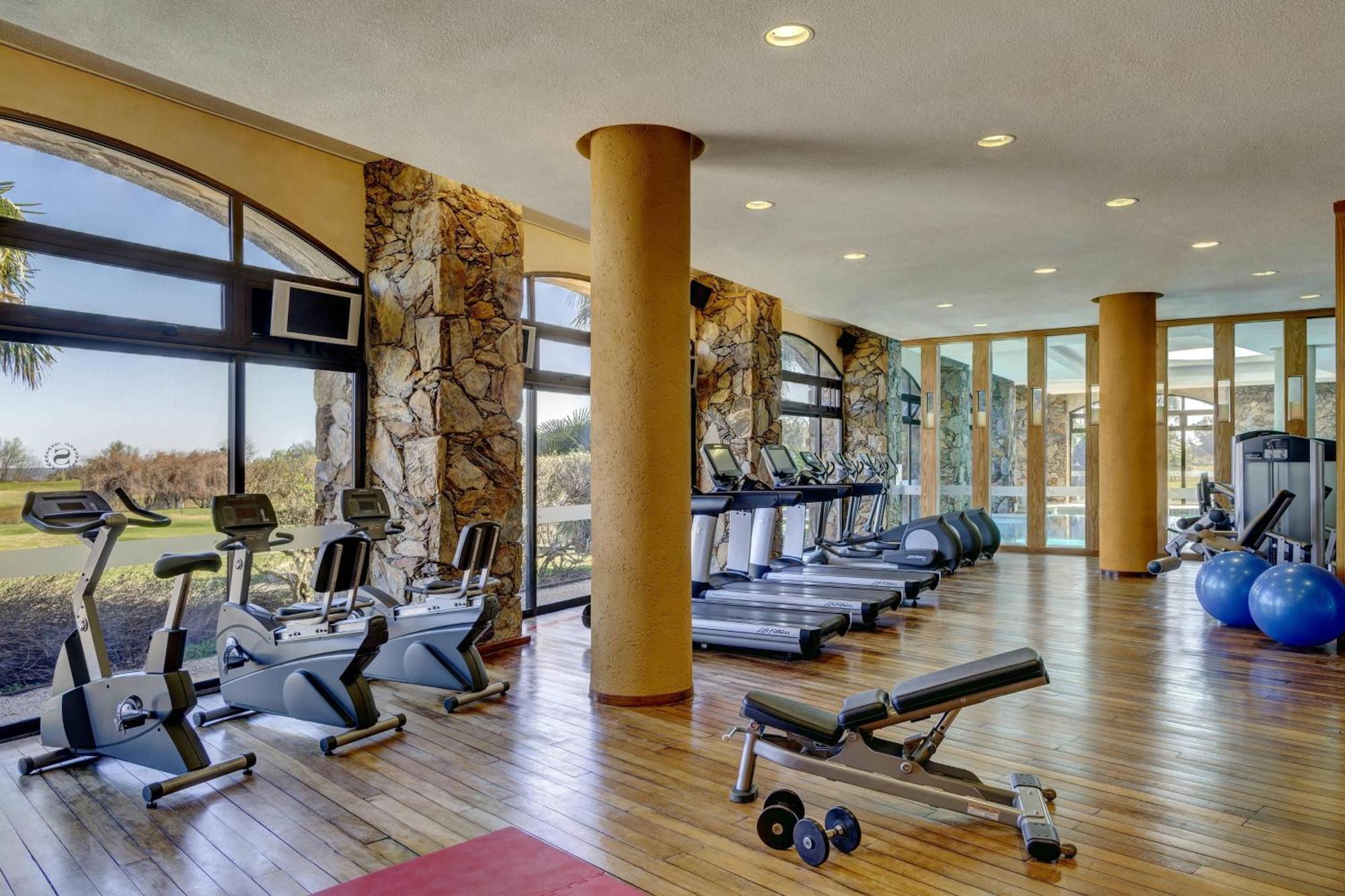 Sheraton Colonia Golf & Spa Resort Colonia del Sacramento Extérieur photo The gym at the hotel