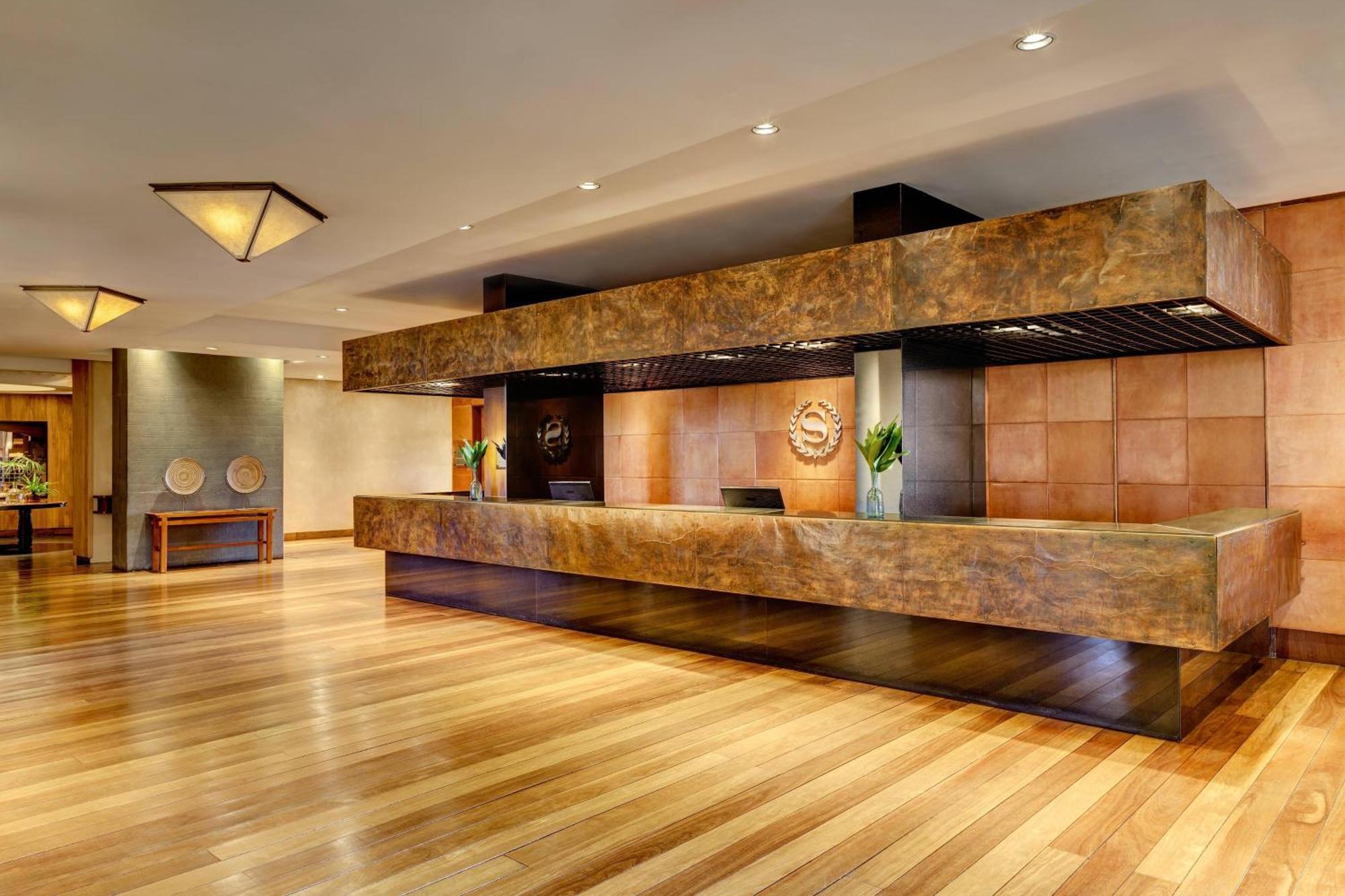 Sheraton Colonia Golf & Spa Resort Colonia del Sacramento Extérieur photo The lobby of the hotel