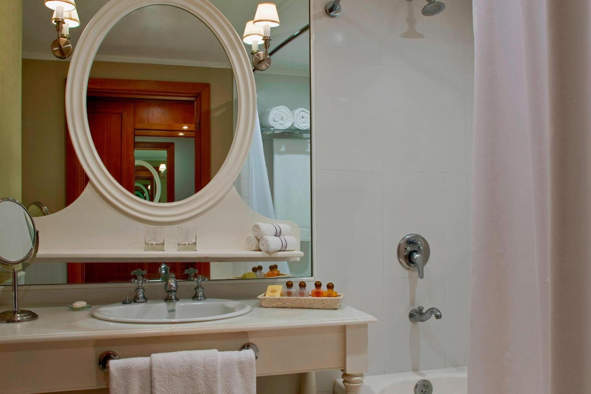 Sheraton Colonia Golf & Spa Resort Colonia del Sacramento Extérieur photo